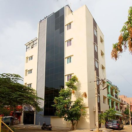 Treebo Trend Mel'S Suites Indiranagar Bangalore Esterno foto